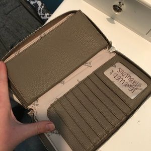 Thirty-One Jewell Wallet